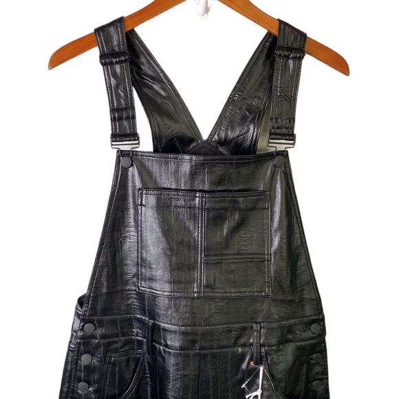 Good American Faux Better Than Leather Black Textured Overalls Straight Leg - Picture 5 of 16